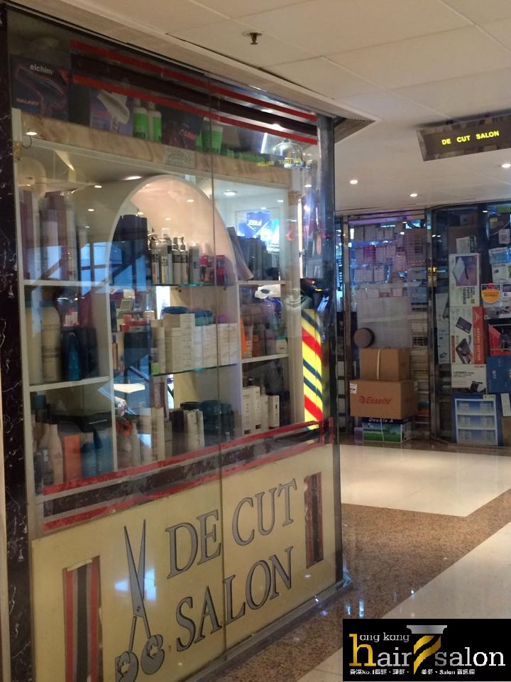 Electric hair: De Cut Salon