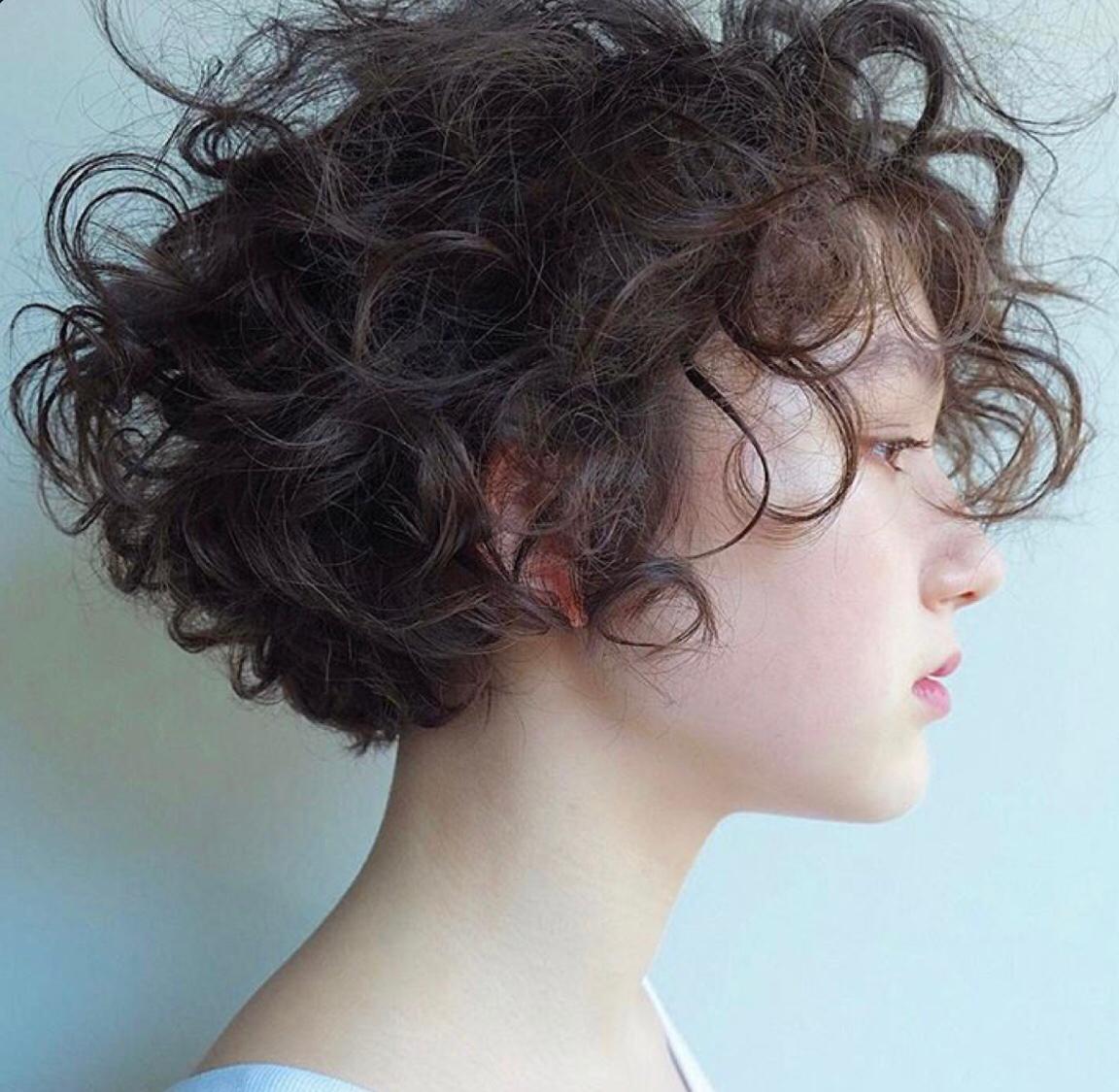 作品參考 / 最新消息:緊貼潮流 colour 套餐 包焗油護理。         